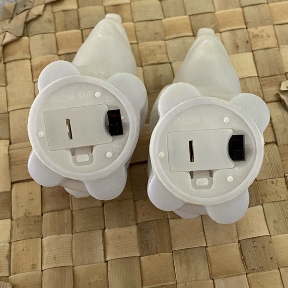 Pair of light up Elephants - Picture 9 of 15